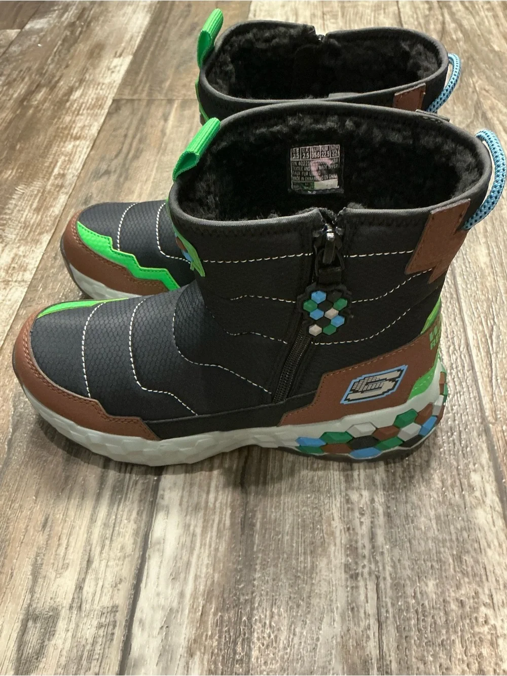 Skechers Minecraft Kids Black, Brown & Green Rain/Snow Boots Size 3.5
